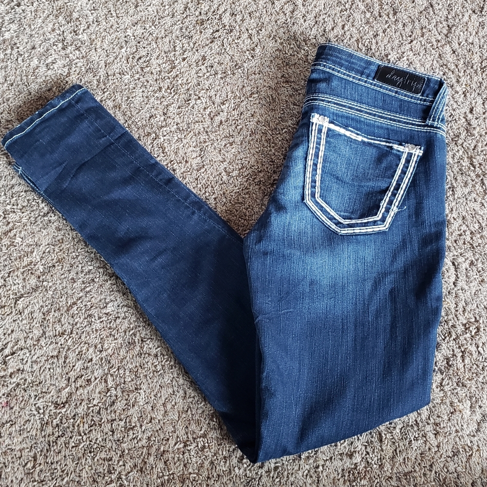 Vela jeggings from the Buckle